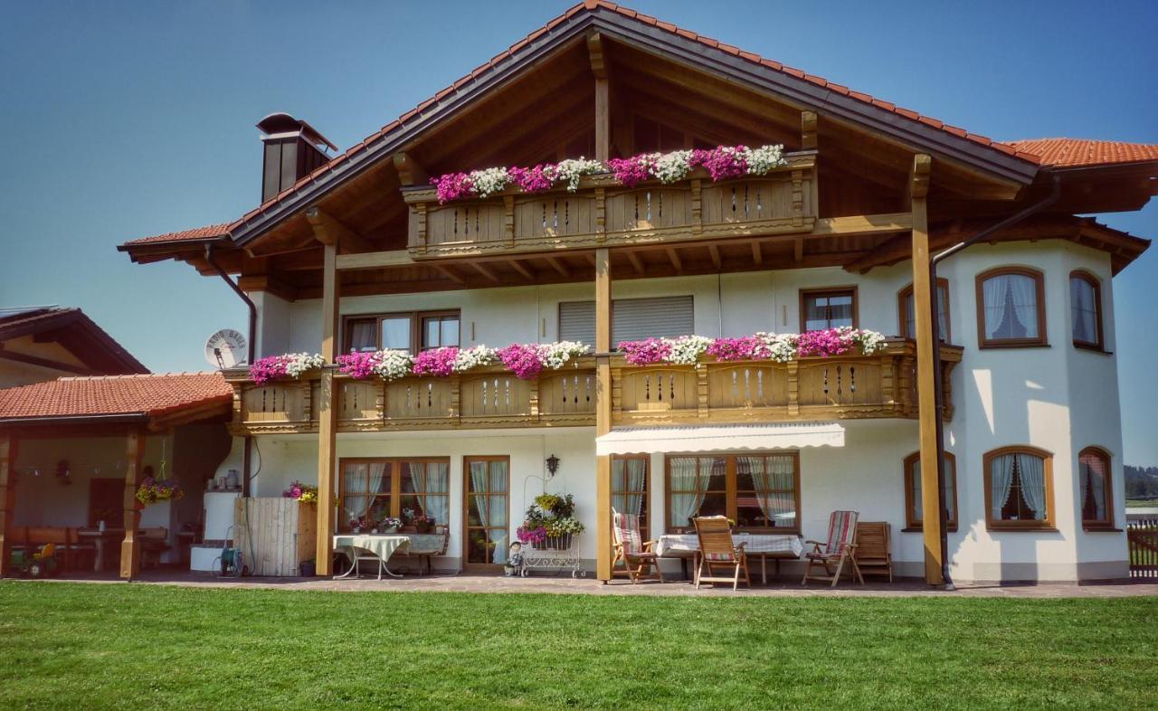 Gaestehaus "Zur Schmiede" Wertach Exterior foto
